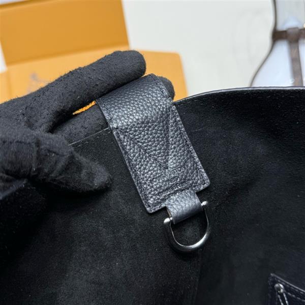 2026120181648538 270